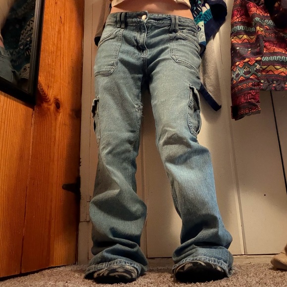 Women's Blue Cargo Jeans - Picture 2 of 12